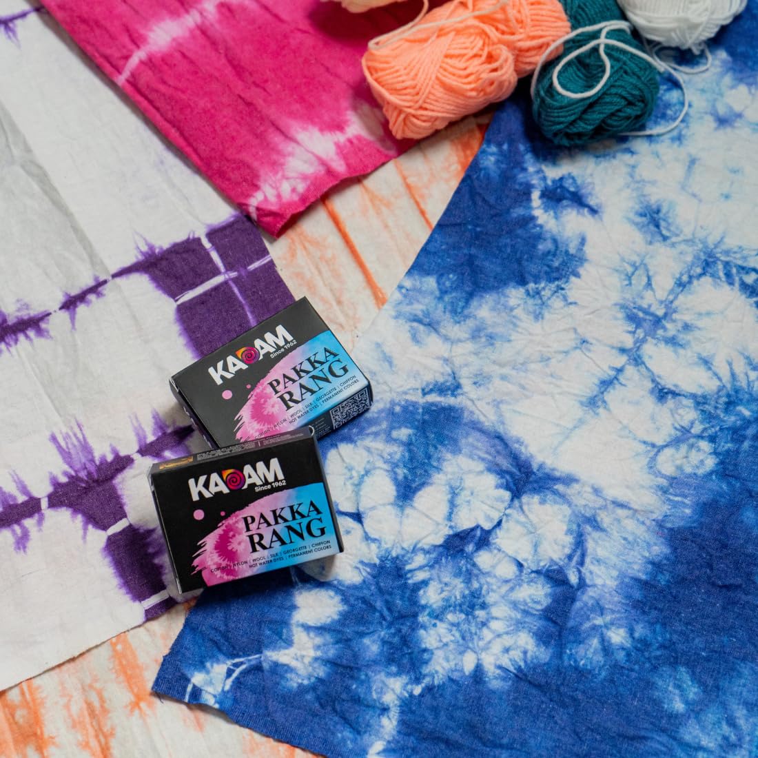 Kadam Pakka Rang Fabric Dye Colours | 10 sachets of Shade 17 Black Colour with 5 sachets of DyFix Colour Fixer Liquid | Fabric Dye Colours for Old Clothes and Faded Jeans | Permanent Fabric Dyes